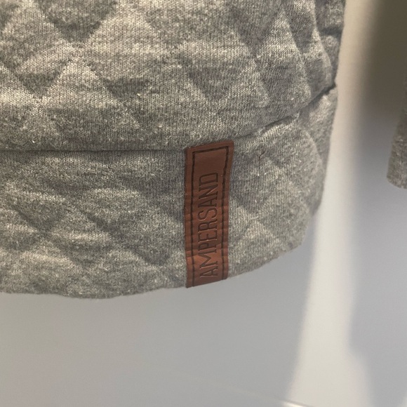 Gently used Ampersand sweater - Picture 2 of 4